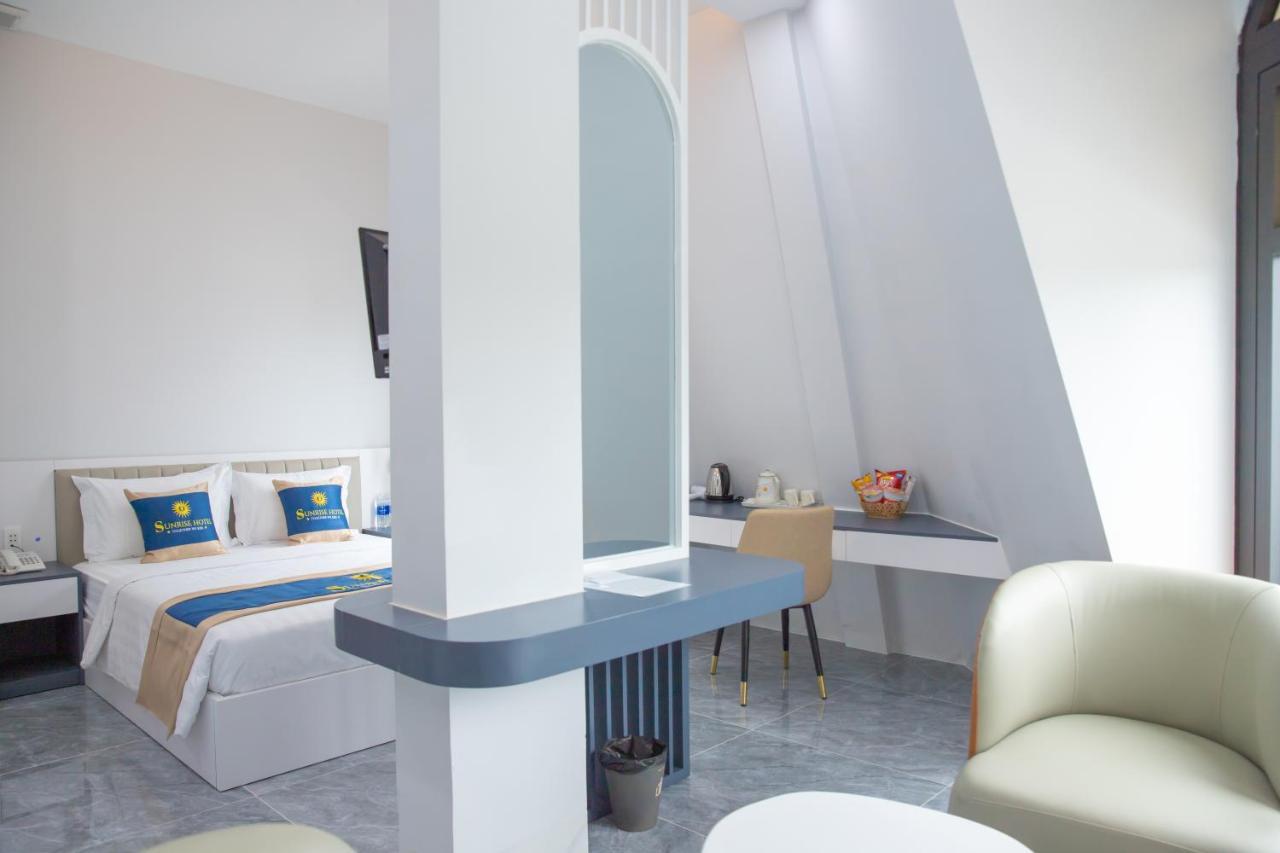 Sunrise Hotel Bac Lieu エクステリア 写真