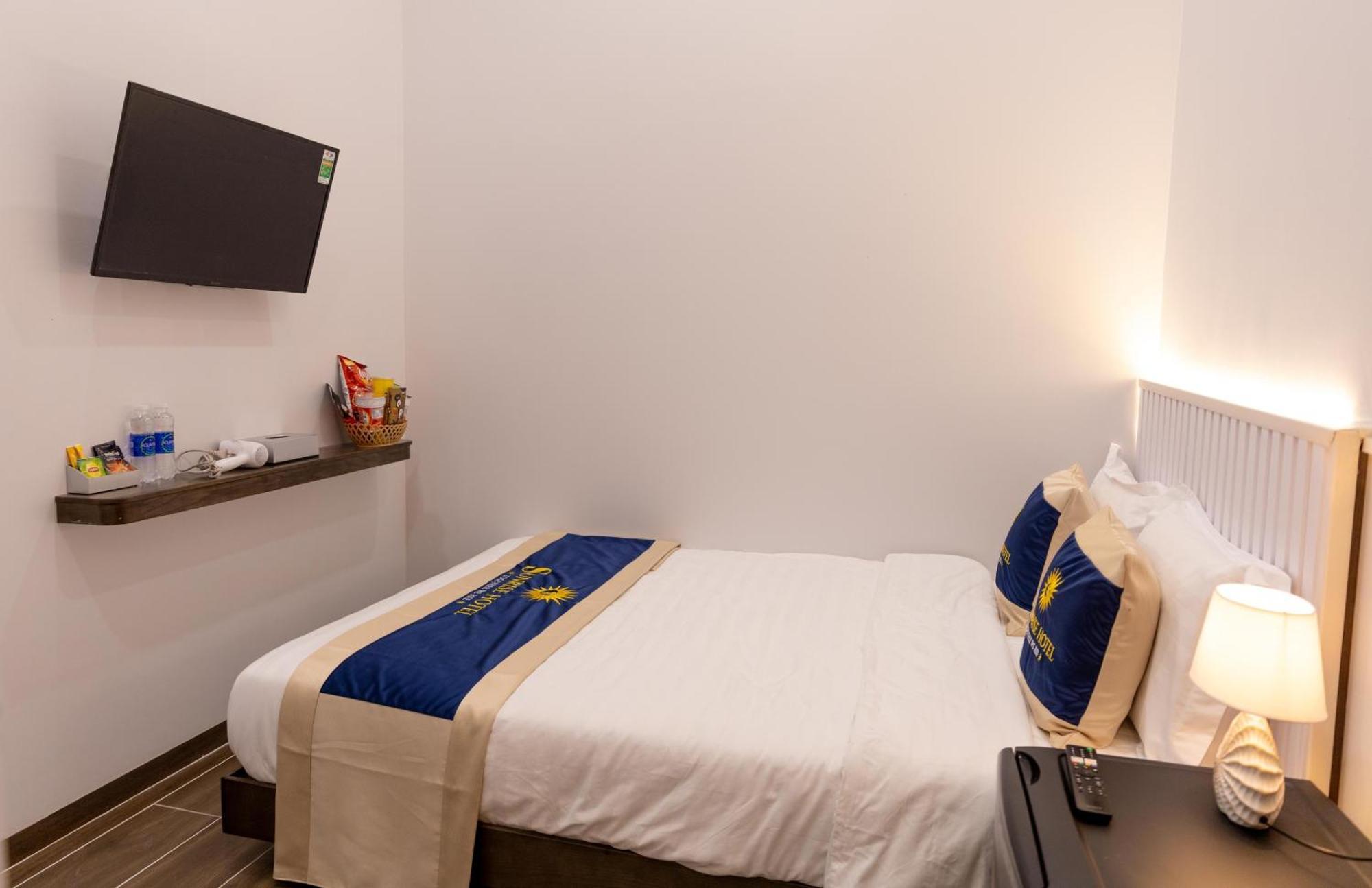 Sunrise Hotel Bac Lieu エクステリア 写真