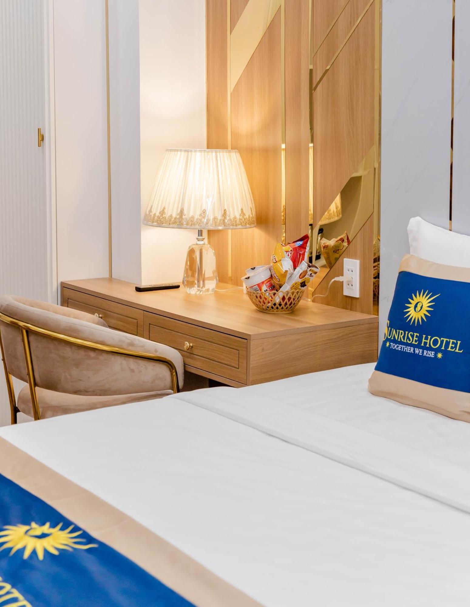 Sunrise Hotel Bac Lieu エクステリア 写真